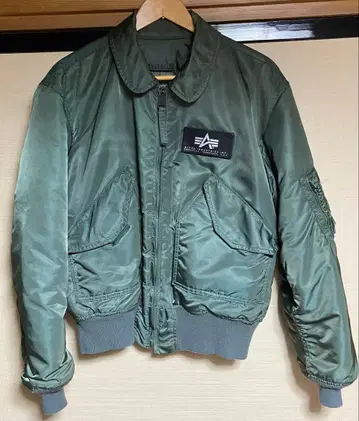 ALPHA MA-1 플라이트 자켓 그린