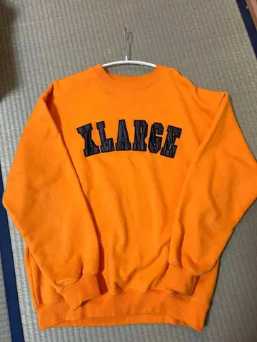 XLARGE 오렌지 트레이닝복 M 사이즈