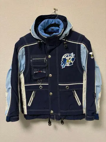 레어 스누피 패턴 아식스 스키웨어