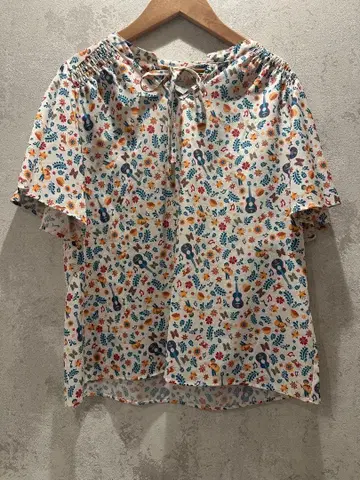 리멤버 미 반팔 블라우스