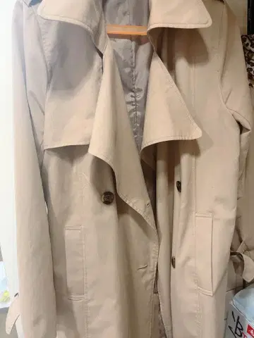 슈라루 트렌치코트