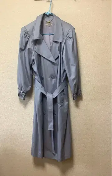 Leilian 그레이 더블 브레스트 트렌치코트 13+