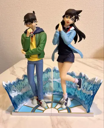 코난 신이치 란 피규어 2체 세트