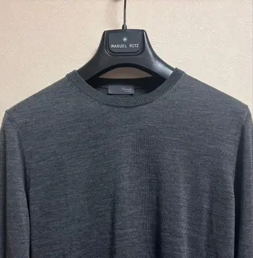 MANUEL RITZ 다크 그레이 크루넥 스웨터