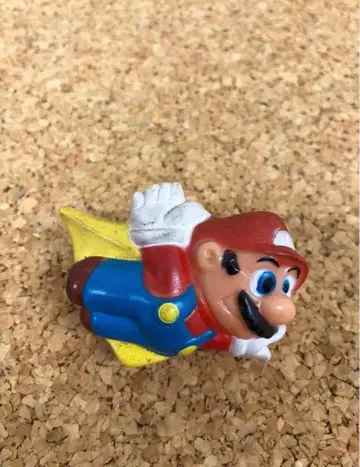 레트로? 슈퍼 마리오 배지 망토 마리오 노무라 토이