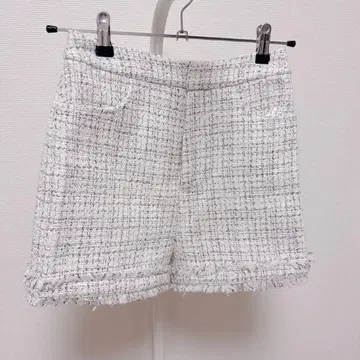 Darich 컴팩트 프린지 트위드 숏팬츠 WHT M