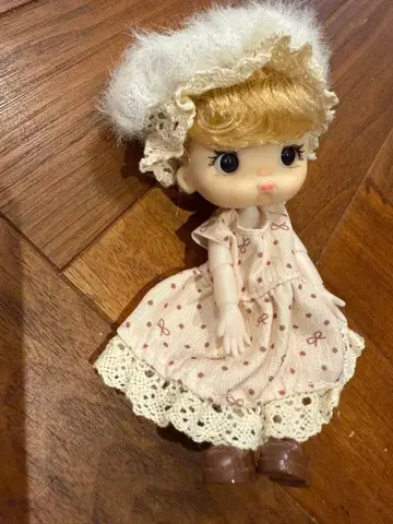 ob11 골드 컬러 머리카락의 물방울 패턴 인형 풀세트