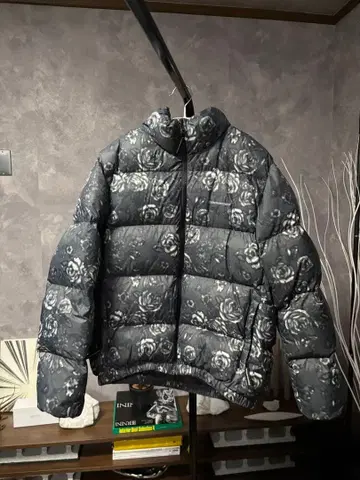 thisisneverthat 꽃무늬 다운 자켓 그레이