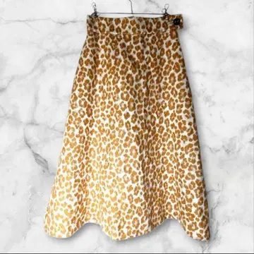 새상품급 질 바이 질 스튜어트 레오파드 자카드 스커트 S 안감 부착