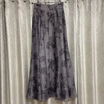 [미착용] Snidel 롱 플레어 스커트 프린트 플라워 S 그레이