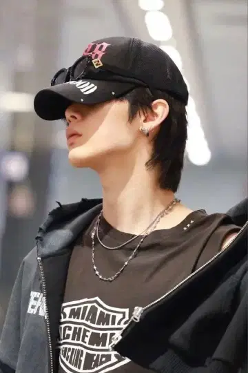 테 착용 HOODHOOD 888 메쉬 트러커 캡 블랙