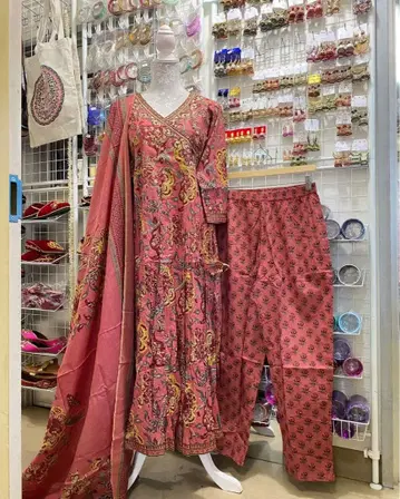 쿠르타, 팬츠와 숄 (3세트)