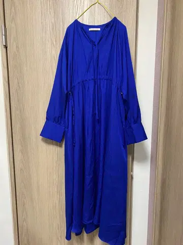 LADY LUCK LUCA 파랑 롱 원피스 루카