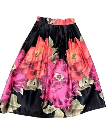 VANIS 고져스 꽃무늬 플레어 스커트 블랙, 레드, 퍼플