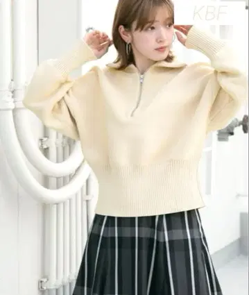 하프 ZIP 니트 풀오버 KBF 상의 니트