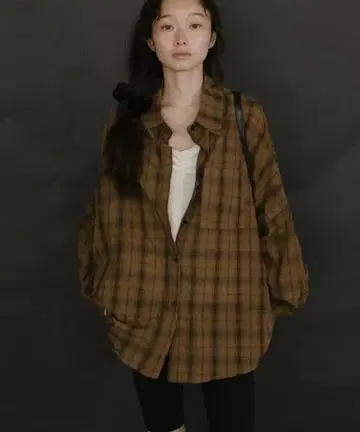 새상품 택 포함 duei 오버 사이즈 체크 루즈 셔츠