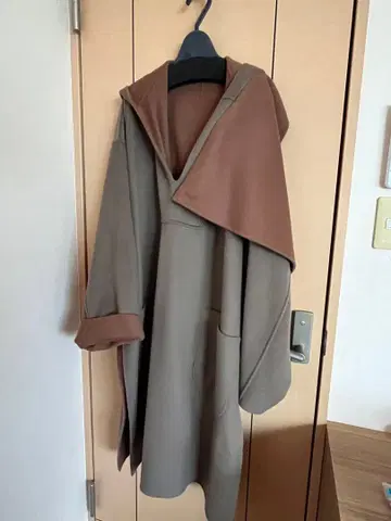 유나이티드 애로우즈 로쿠 판초 코트