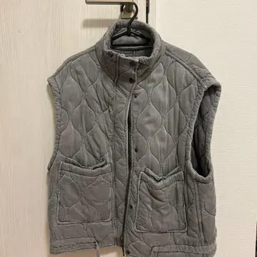 ZARA 그레이 퀼팅 베스트 M
