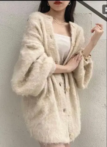 후즈후 치코 가디건