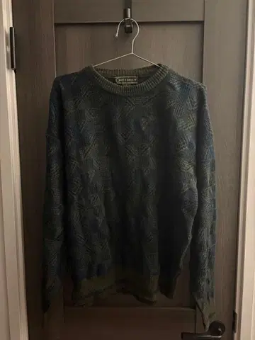 그린 계열 패턴 편직 크루넥 스웨터