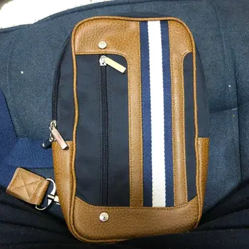 바디백 웨스트 파우치 네이비 브라운