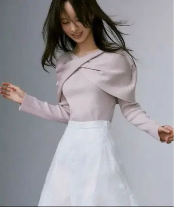 [ 컨디션 최상 ] 트위스트 케이프 니트 풀오버