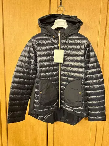 Herno 네이비 후드 부착 다운 자켓