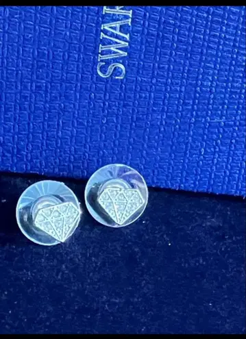 SWAROVSKI 스와로브스키 귀걸이 [양쪽 귀용] 다이아 디자인