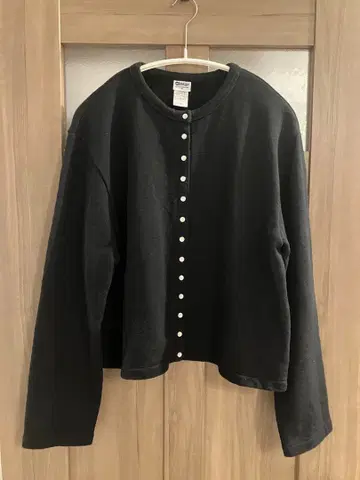 Tieasy 가디건 블랙 에네스베 오르치발