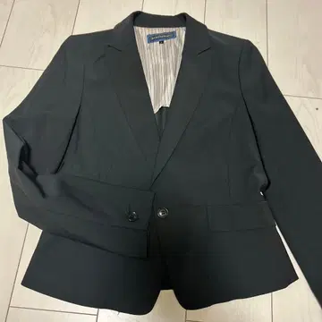 BUONA GIORNATA L 사이즈 허리 셰이프 블랙 자켓