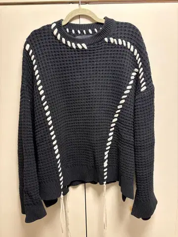 MAISON SPECIAL 오니 와플 크레이지 스티치 크루넥 니트