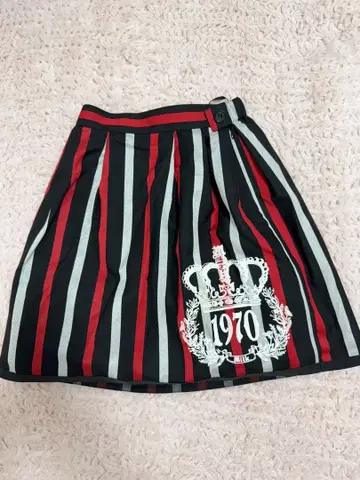 MILK 무릎 기장 스커트