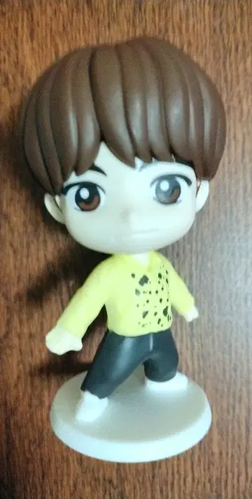 타이니 탄 진 피규어