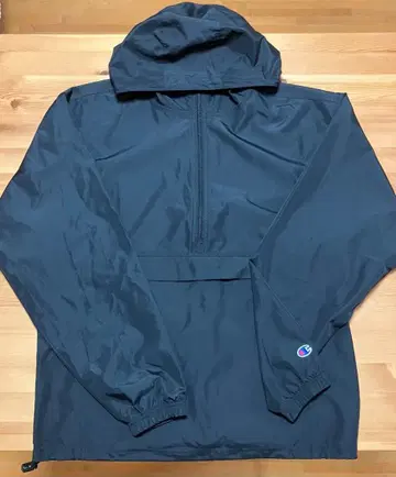 [ 미국 유통 모델 ] Champion 아노락 후드티 블랙