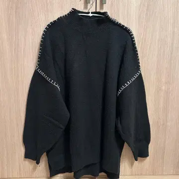 하이넥 스웨터 블랙