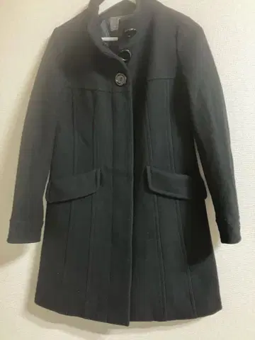 PIECEMONTEE 스탠드 카라 코트 블랙 캐시미어 혼방