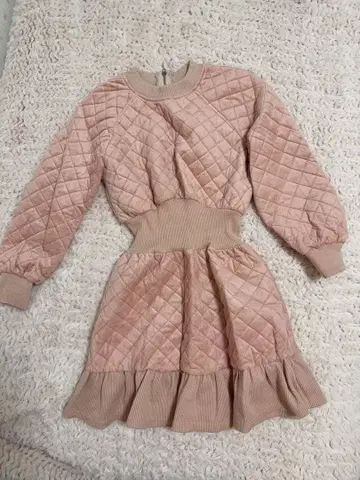 퀼팅 핑크 플레어 드레스