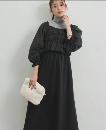 앤디콜 블랙 오프숄더 개더 드레스 S 사이즈 완판템