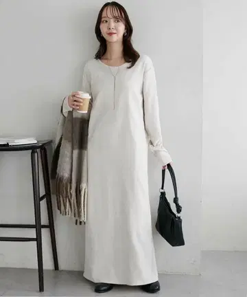 Discoat 모쿠 벨로아 원피스