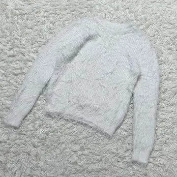 [ c6575 ] URBANITY 니트 스웨터 긴팔 화이트