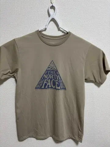 THE NORTH FACE 베이지 T셔츠
