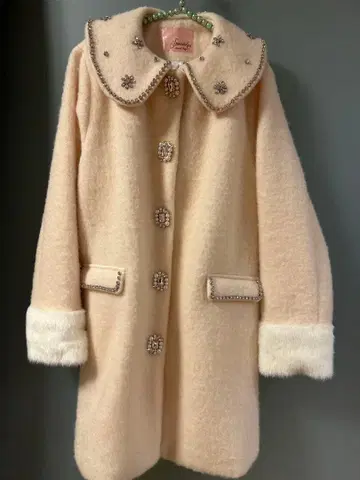 Swan kiss 비쥬 롱 코트 크림색 울 혼방