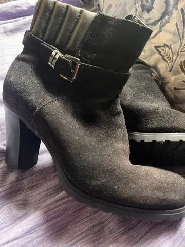 GEOX 숏부츠 블랙 신으면 멋있어요!