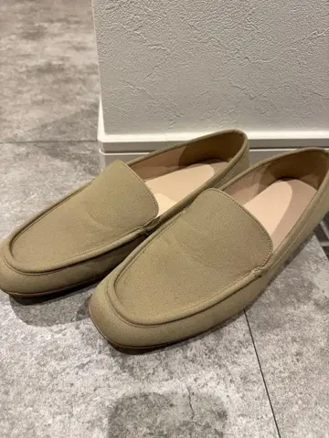 베이지 슬립온 신발 M 사이즈