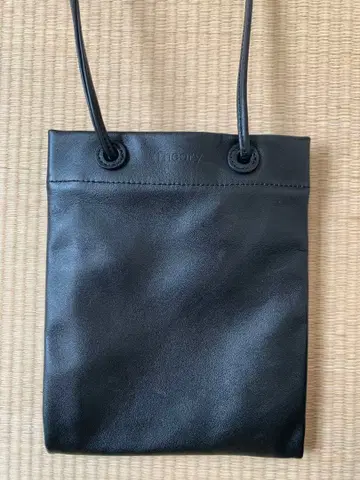 새상품급 띠어리 theory leather Mini tote 가죽 백
