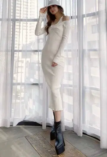 GYDA 오프숄더 니트 원피스 아이보리