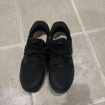 블랙 스니커즈 메쉬 안전화