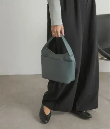 [택 포함 새상품] 어반 리서치 DOORS 2WAY 숄더백 (블루)