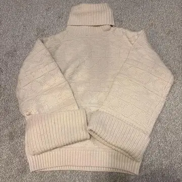[ ELIN ] 아이보리 터틀넥 스웨터