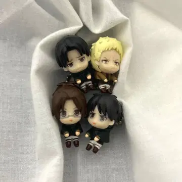 [11/25까지] 진격의 거인 츳마은데츠나게테마스코토 엘렌 외 4종 세트